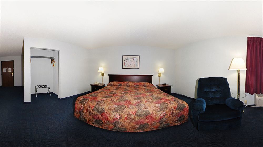 Super 8 By Wyndham Nixa/Springfield Area Hotel Bagian luar foto